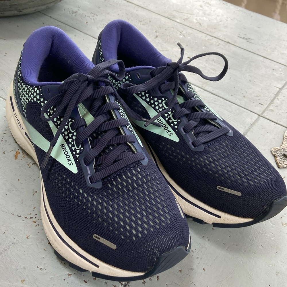 Brooks Ghost 14 running shoes.